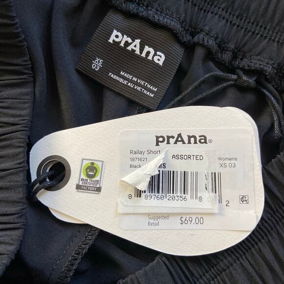 Prana Railay Short Women's XS Black 3" Inseam Standard Fit Mid Rise Lightweight - Picture 6 of 12